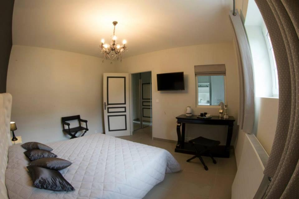 Bed and Breakfast Le Parc De Crecy Экстерьер фото